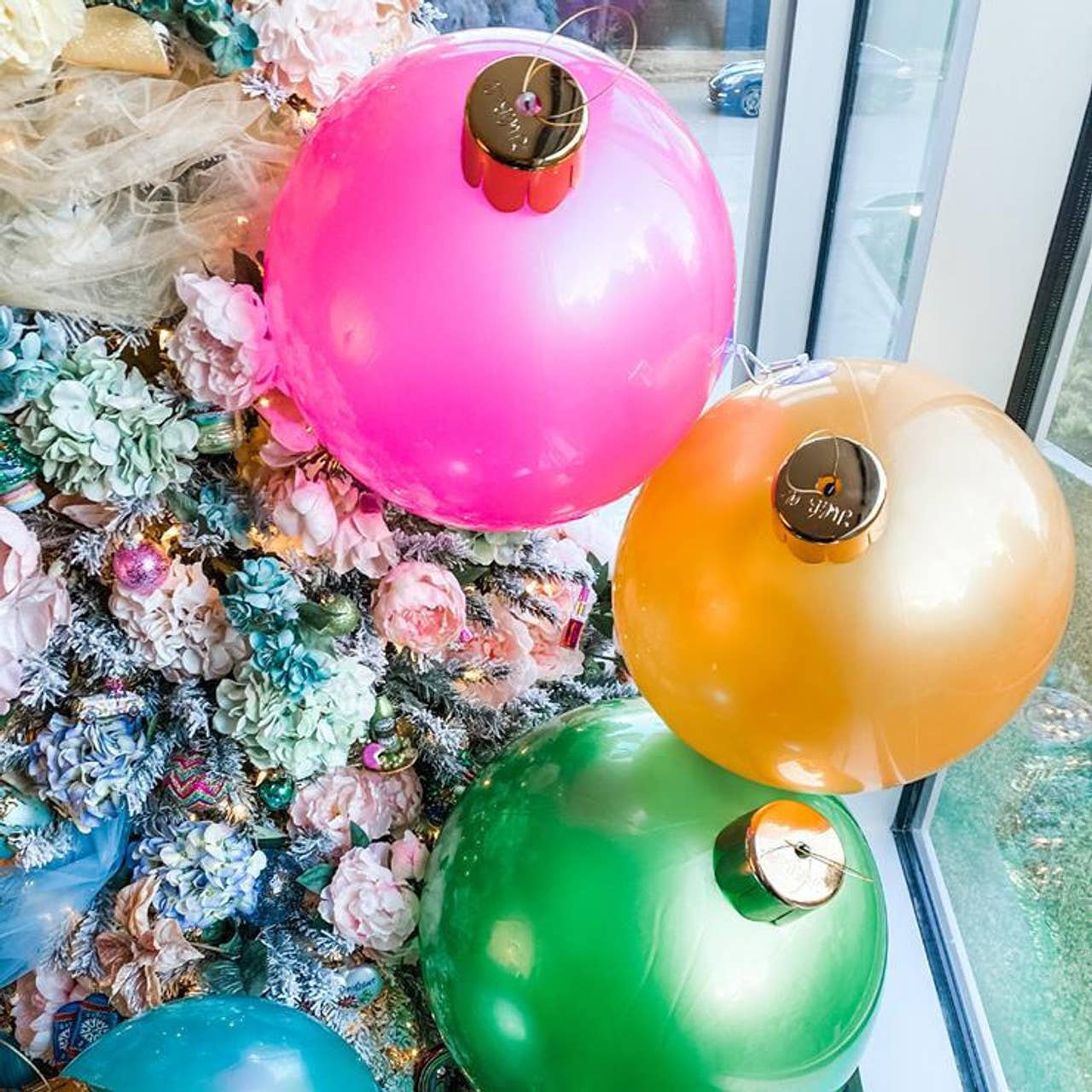 Pink Holiball® 18"